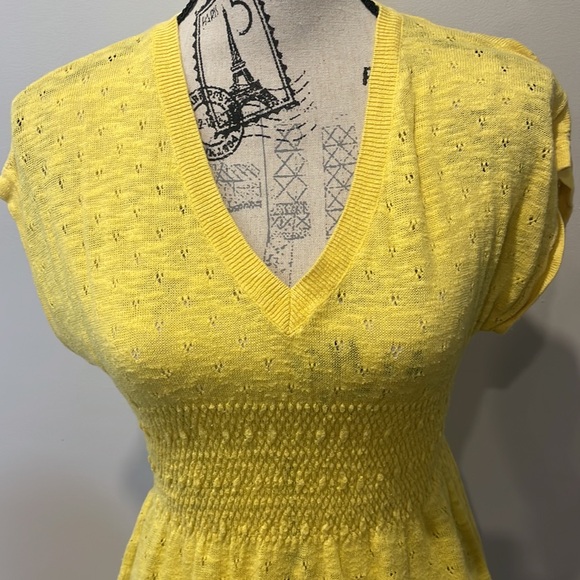 BEAUTIFUL KNIT TOP - Picture 3 of 4